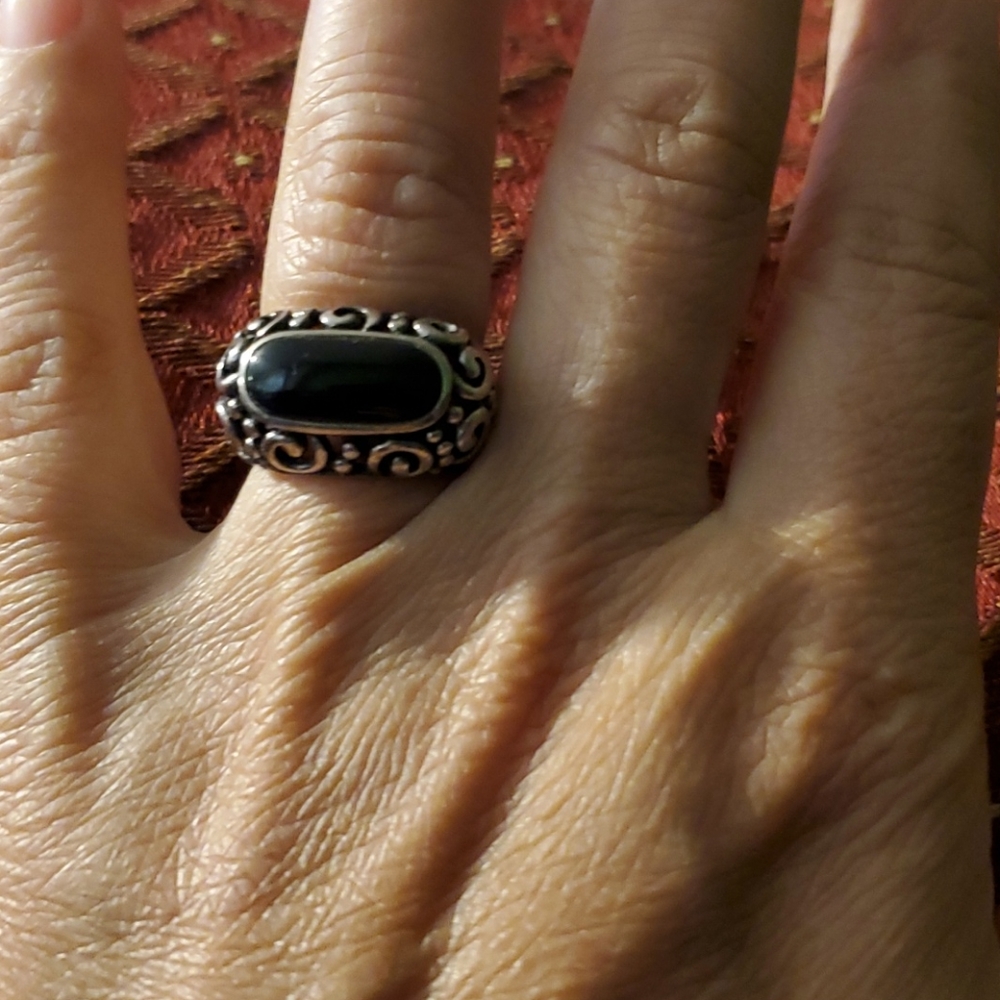 Beautiful Sterling 925 Silver & Onyx Ring Sz 5.5